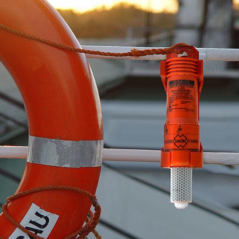 ACR SM-3 Automatic Buoy Marker Light - Life Raft and Survival Equipment, Inc.